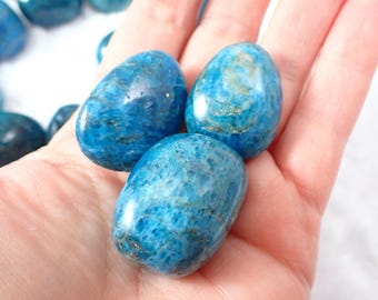 1 Piece Natural Blue Apatite Crystal Tumble - Rounded Smooth Oval Tumbled Stones - Silver Flashy Blue Apatite Crystal Tumbles #TUMBL#1061