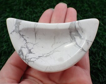 1 Piece Small Crystal Moon Shaped Bowl - Howlite Crescent Moon - White Gray Mini Bowl - 3.25 Inches Small Moon Bowl - Howlite #BOWLS#1079