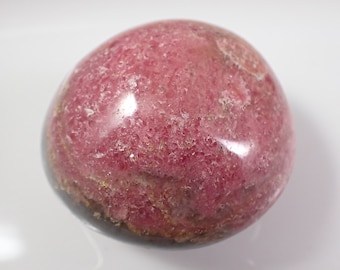 1 Piece Natural Fire Quartz Crystal Palm Stone - Pink Gray Shiny Gallet - Large Heavy Oval Smooth Polished Crystal Palmstone #PALMS#1011