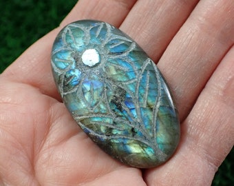 1 Piece Natural Labradorite Cabochon - Strong Blue Green Flash - Oval Flower Etched Cabochon - 49x49x27x8mm Lab Oval Crystal Cab #CBCHN#1046