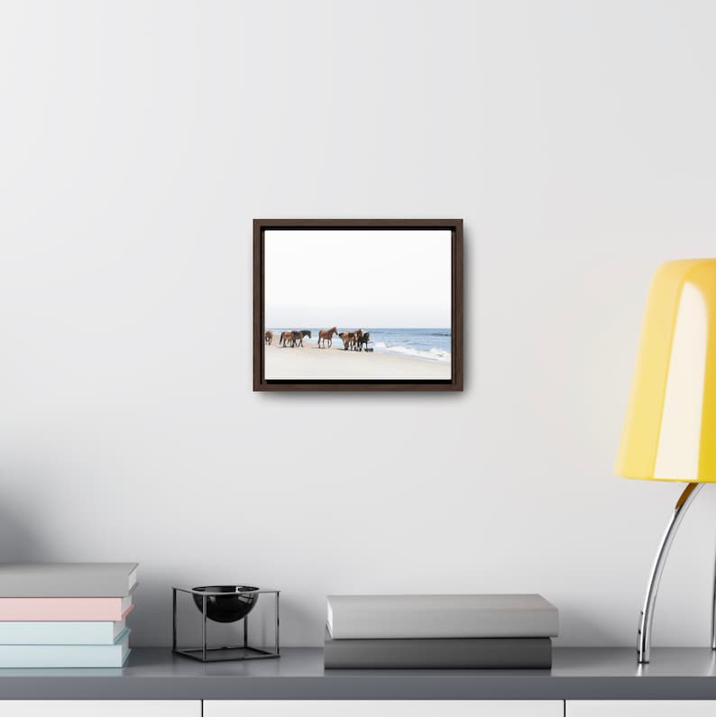 Dzikie konie z plaży Corolla – panoramiczny wydruk na płótnie – Outer Banks Photography 10″ x 8″