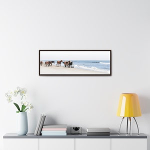 Dzikie konie z plaży Corolla – panoramiczny wydruk na płótnie – Outer Banks Photography 36″ x 12″