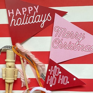 Happy Holidays Printable Christmas Pennant Flags | Christmas Holiday Printable Flag | Santa Gift Prints