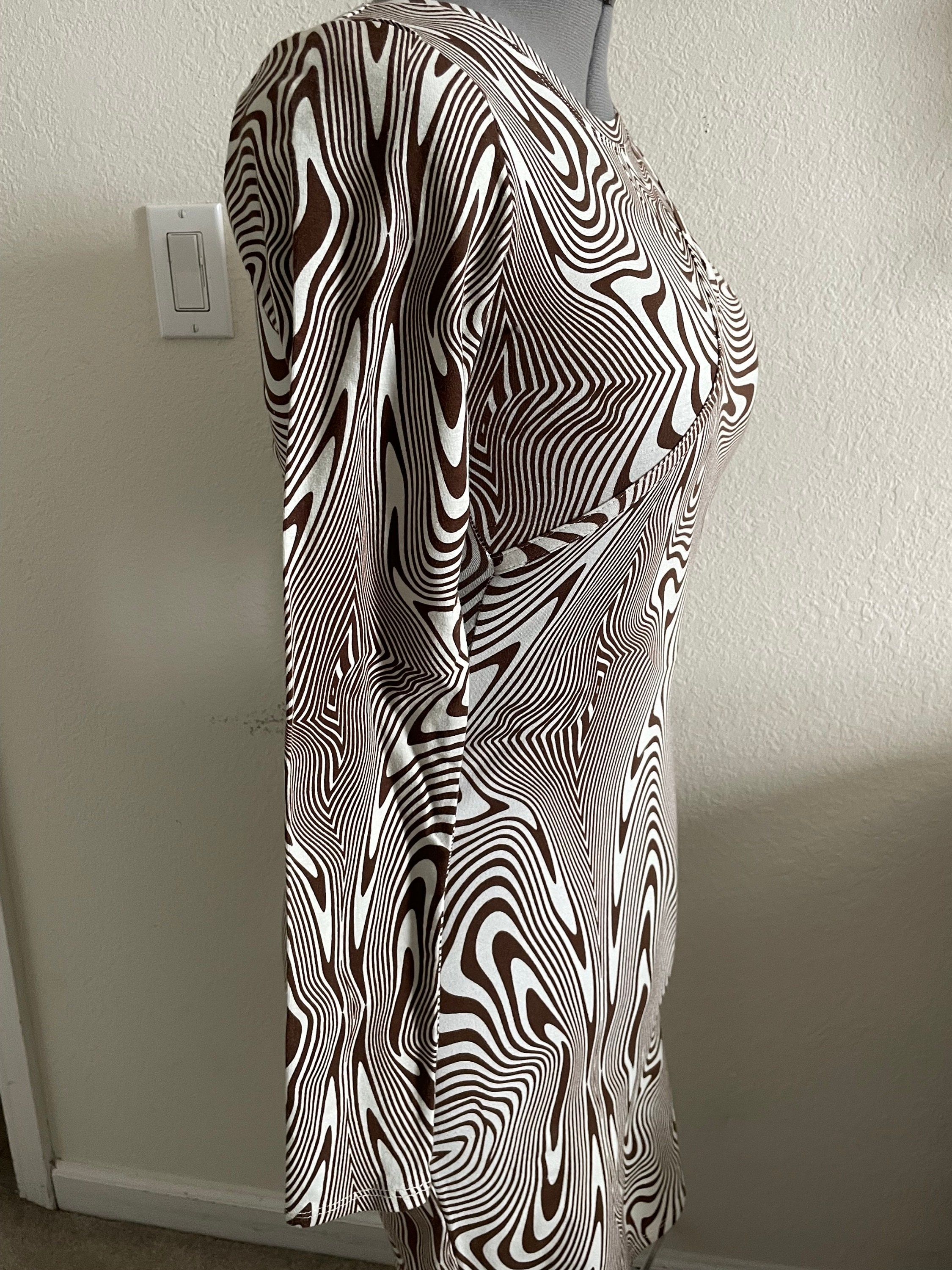 Womens Wild Fable Dress Brown Stripe Swirl Long Sleeved Striped Mini Size S  
