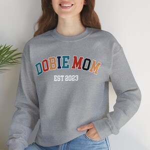 Dobermann Mama Shirt, Dobie Mama Shirt, Dobie Liebhaber Pullover, Hunde Mama Sweatshirt, Hunde Mama Geschenk, Dobie Besitzer Geschenk, Dobermann Sweatshirt, Hundeliebe