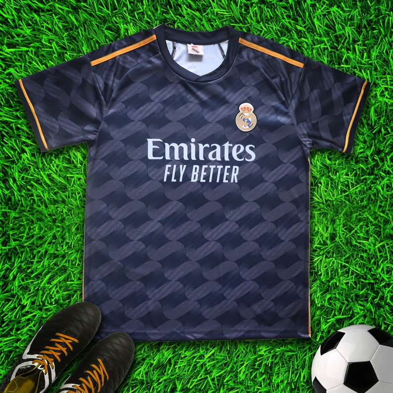 Madrid Bellingham 5 Away New Soccer Jersey & Shorts with Socks Set for Boys and Girls Youth Sizes image 4