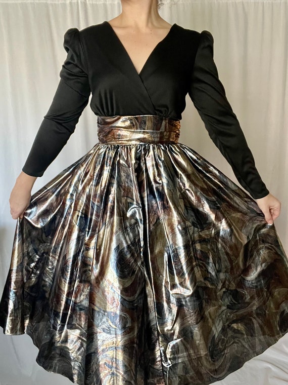 Tea Length Metallic and Black Party Dress with Cr… - image 4