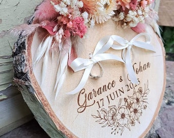 Porte alliances rondin de bois epais avec gravure personnalisé mariage fleurs séchées préservées