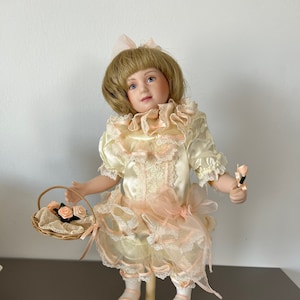 Vintage Franklin Mint | Gibson Girl Bridal Collection | Alicia the Gibson Flower Girl | 1990&#39;s Franklin Heirloom Collection