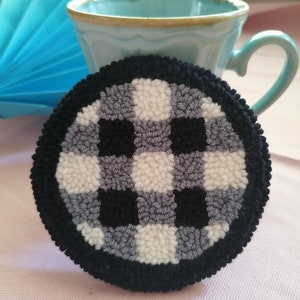 Black plaid mug rug