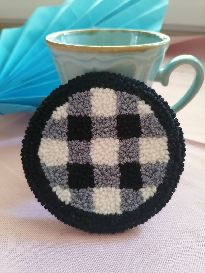 Black plaid mug rug