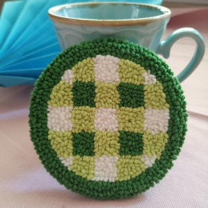Green plaid mug rug