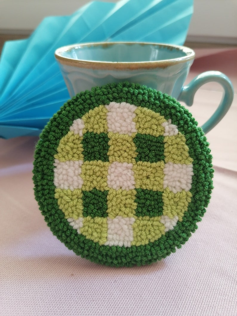 Green plaid mug rug