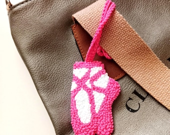 Punch Needle Ballett Schuh Taschenanhänger: Handgemachte Ballerina Schlüsselanhänger
