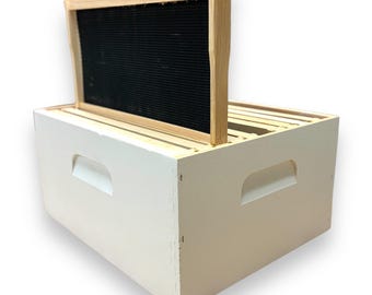 Sunvara Deep Beehive with 10 Frames, Premium Assembled Box, Honey Bee Box - Made in USA