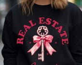 Realtor Sweatshirt, Real Estate Agent Realtor Shirt, Realtor Closing Gift, New Realtor Marketing Shirt, Gift for Realtor, Realtor Apparel