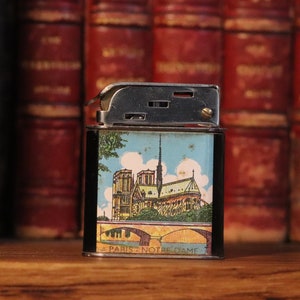 Paris Notre Dame 1950's Polar Lighter