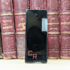 Encendedor lacado en negro, años 40, marca suiza Rolux