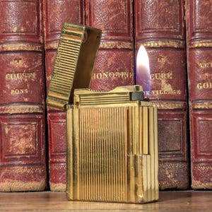 Encendedor ST Dupont Ligne 1 chapado en oro