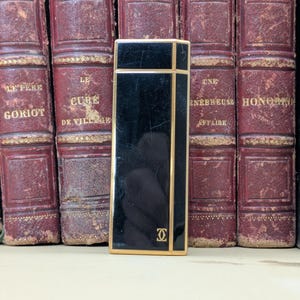 Cartier Paris black lacquer lighter