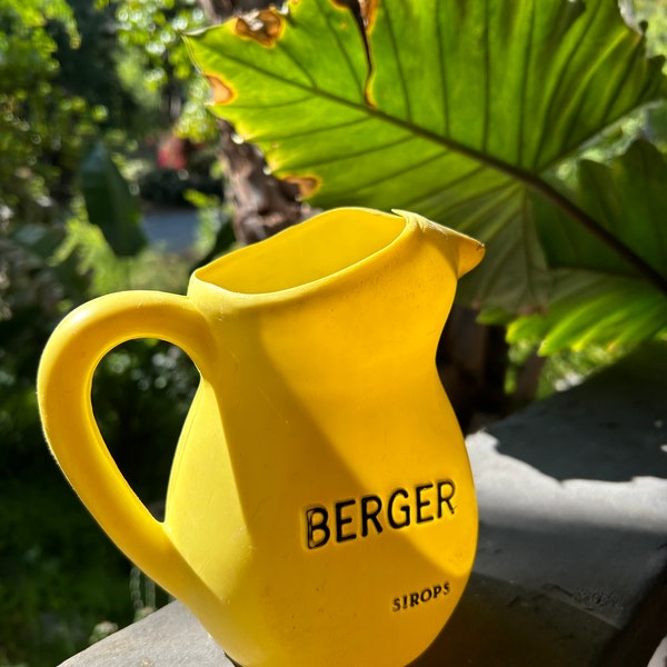 1950s  BERGER sirops yellow plastic ice pitcher made in France French water jug