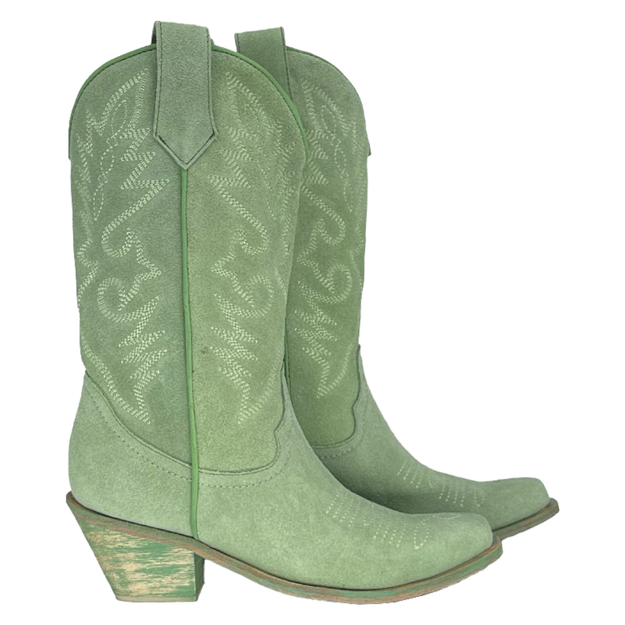 sketchers boots with fur