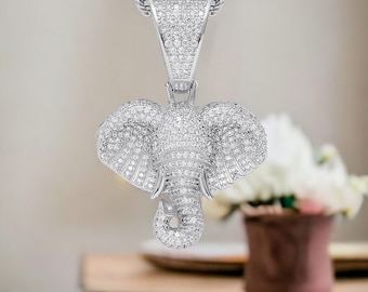 Exquisite Elephant Pendant NecklaceIUniusex FIcing Pendant Personality Hip Hop Jewelry