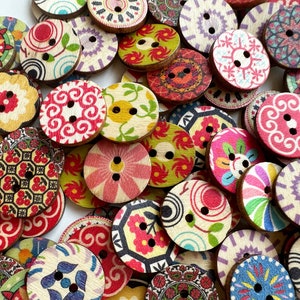 50-100 pcs Whole Sale Mix Vintage Buttons, Bulk Wooden Buttons. 0.75, 1 inch sizes. Painted Buttons.Sewing Supplies. image 1