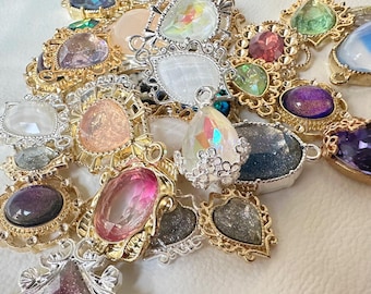 1-50 pcs Wholesale Mixed Gemstone Pendant. Randomly mixed crystal pendants.Handmade Jewelry Bulk Lot