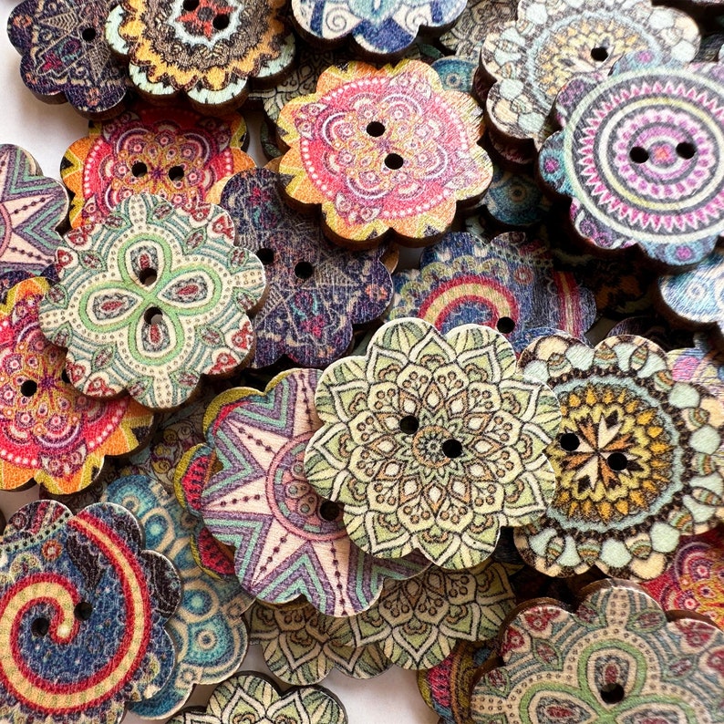 50-100 pcs Whole Sale Mix of Colorful Buttons, Bulk Wooden Buttons. 0.75, 1 inch sizes. Vintage Buttons, Sewing, Notions, Painted Buttons. image 3