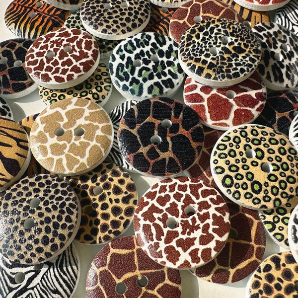 50-100 pcs Animal Pattern Mix Buttons.3 Size Available. Bulk Wooden Buttons. 0.6-1 sizes.   Vintage Buttons, Sewing Notions.  Sewing Buttons