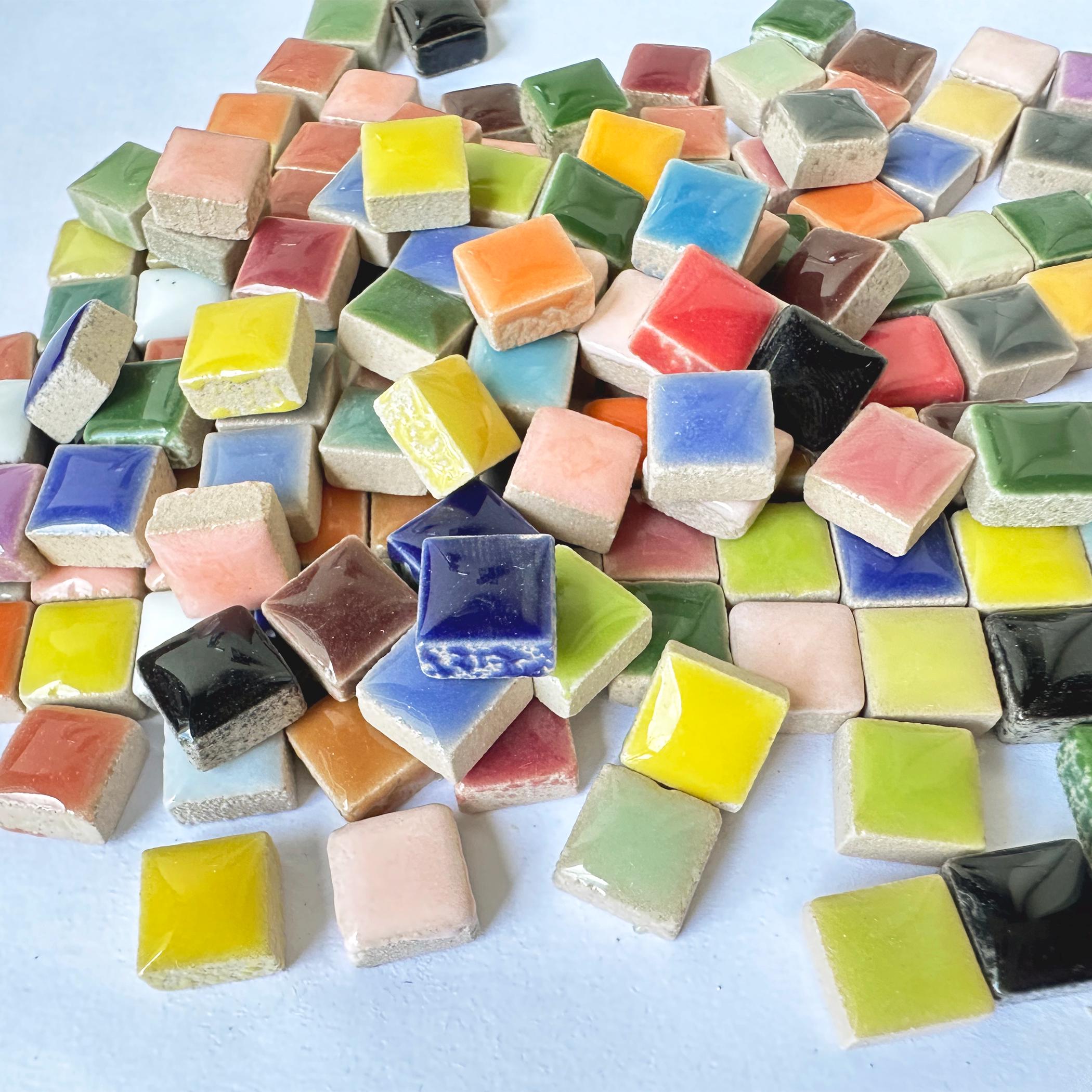 QUARKZMAN Keramik Mosaik Fliesen - Tropfen Blumenblatt Design Lila/pink