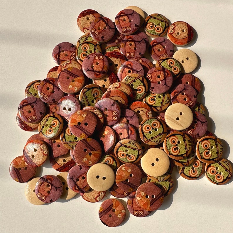 50-100 pcs Owl Pattern Mix Buttons, Bulk Wooden Buttons. 0.75 sizes. Vintage Buttons, Sewing Notions.Sewing Buttons. image 3