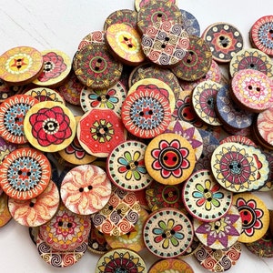 50-100 pcs Whole Sale Mix of Floral buttons, Bulk Wooden Buttons. 0.75, 1 inch sizes. Vintage Buttons, Sewing Supplies.Painted Buttons.