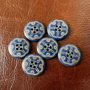 6-48 pcs Whole Sale Carved Floral Wood Buttons, Bulk Wooden Buttons. Multiple sizes. Classic Buttons. Vintage Buttons, Notions,Sewing image 2