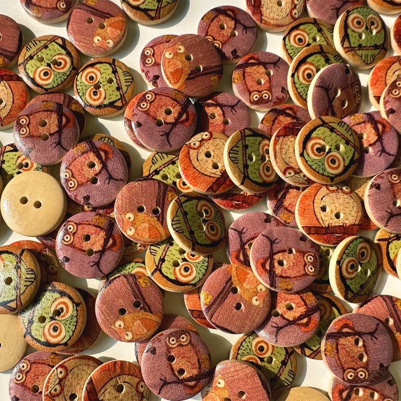 50-100 pcs Owl Pattern Mix Buttons, Bulk Wooden Buttons. 0.75 sizes. Vintage Buttons, Sewing Notions.Sewing Buttons. image 2