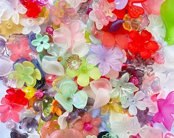40g/1.4 oz Wholesale Acrylic Flower Beads,Lily mixed beads.Colorful mixed plastic beads.Beads for crafts.