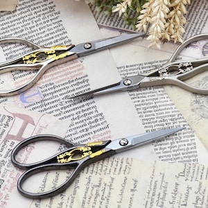 Retro Ripple Handle Decorative Embroidery Scissors in 6 colors. Vintage Scissors, Sewing Scissors.Thread Scissors.