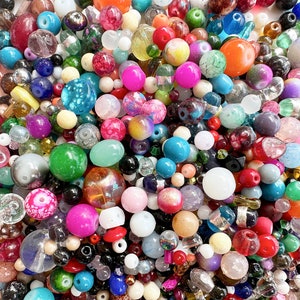 500-1000 pcs assorted crystal mixture beads. 3mm-12mm Jesse James Glass Crystal Beads Mix Random Pick Batch. Mix Size.