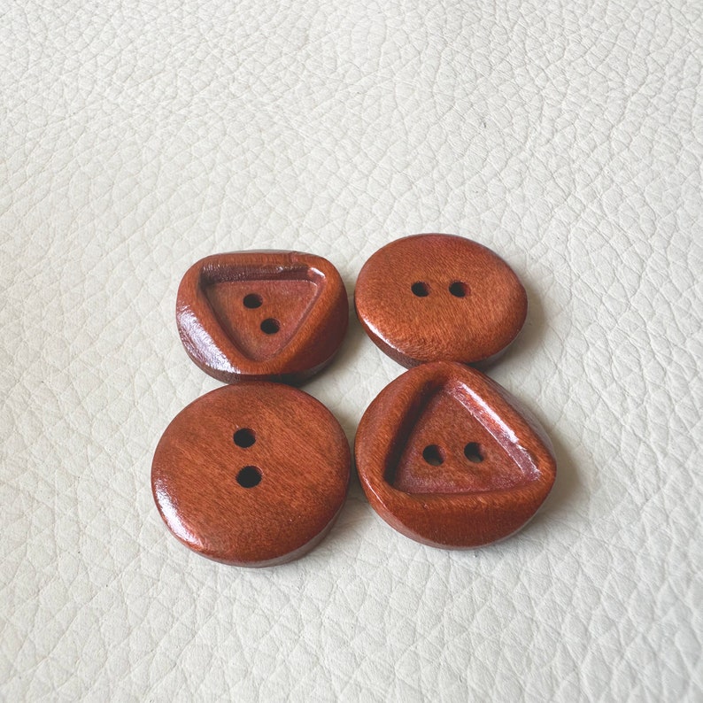 Triangular Back Button 50-100 Pcs Whole Sale Carved Triangular Pattern Wooden Buttons. Bulk ...
