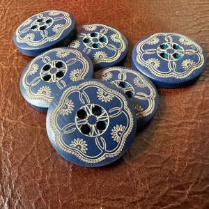 6-48 pcs Whole Sale Carved Floral Wood Buttons, Bulk Wooden Buttons. Multiple sizes. Classic Buttons. Vintage Buttons, Notions,Sewing image 4