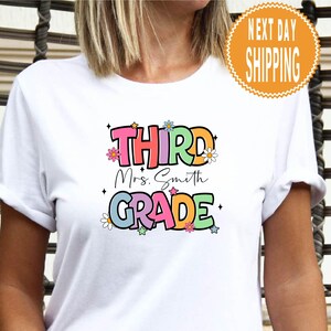 Camiseta personalizada para maestros de tercer grado, camiseta Dream Team de tercer grado, regalos personalizados para maestros de tercer grado, regreso a la escuela