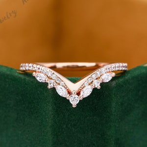 Art Deco Moissanite Wedding Band, Gold Silver Curved Band, Stackable Ring, Unique Matching Band, Dainty Promise Ring Anniversary Gift