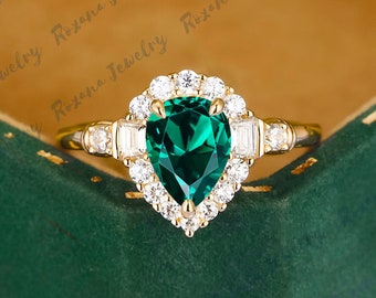 Anillo de compromiso con esmeralda verde y halo de moissanita en racimo. Regalos de aniversario para ella. Anillo de oro amarillo de 14 quilates con forma de lágrima y piedra de nacimiento de mayo.