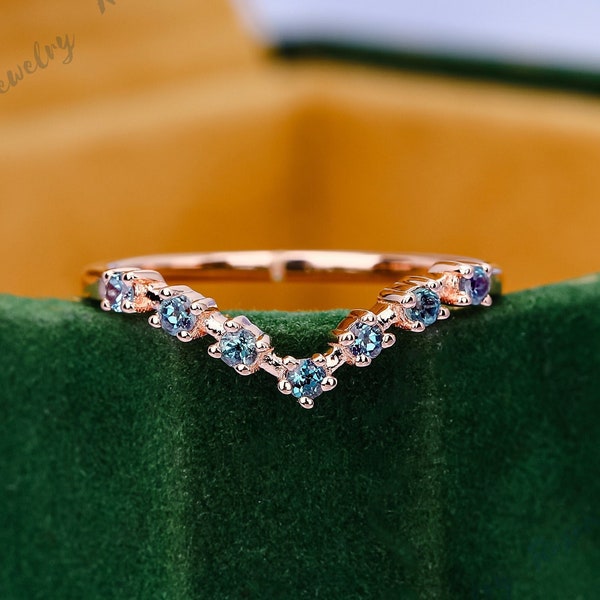 Unique Alexandrite Band Vintage Moissanite Curved Wedding Band 14k Solid Rose Gold Matching Ring for Her Stackable Chevron Ring for Women