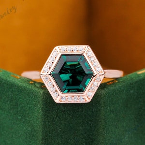 Hexagon Cut Green Emerald Solid Gold Engagement Rings For Women Vintage Halo Moissanite Art Deco Bridal Ring Unique Gemstone Silver Ring