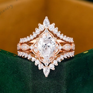Vintage Moissanite Engagement Ring Set Women Rose Gold Pear Cut Wedding Ring Set Unique Double Curved Stacking Matching Band Bridal Ring sET