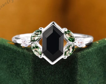 Vintage Hexagon Cut Natural Black Onyx Gold Ring Unique Gemstone Ring For Women Marquise Moss Agate Accent Cluster Art Deco Bridal Ring Gift