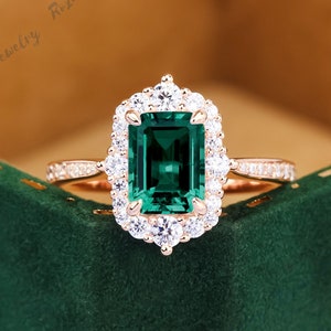 Solid 14K Gold Green Emerald Ring 2CT Lab Created Emerald Engagement Ring for Women Halo Moissanite Wedding Ring Vintage Anniversary Ring