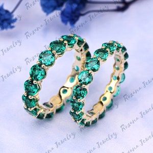 Anillo de bodas de oro amarillo macizo con esmeralda de corte redondo, anillo de eternidad completo con piedra de nacimiento de mayo, anillo de promesa a juego, regalo de aniversario para mujer